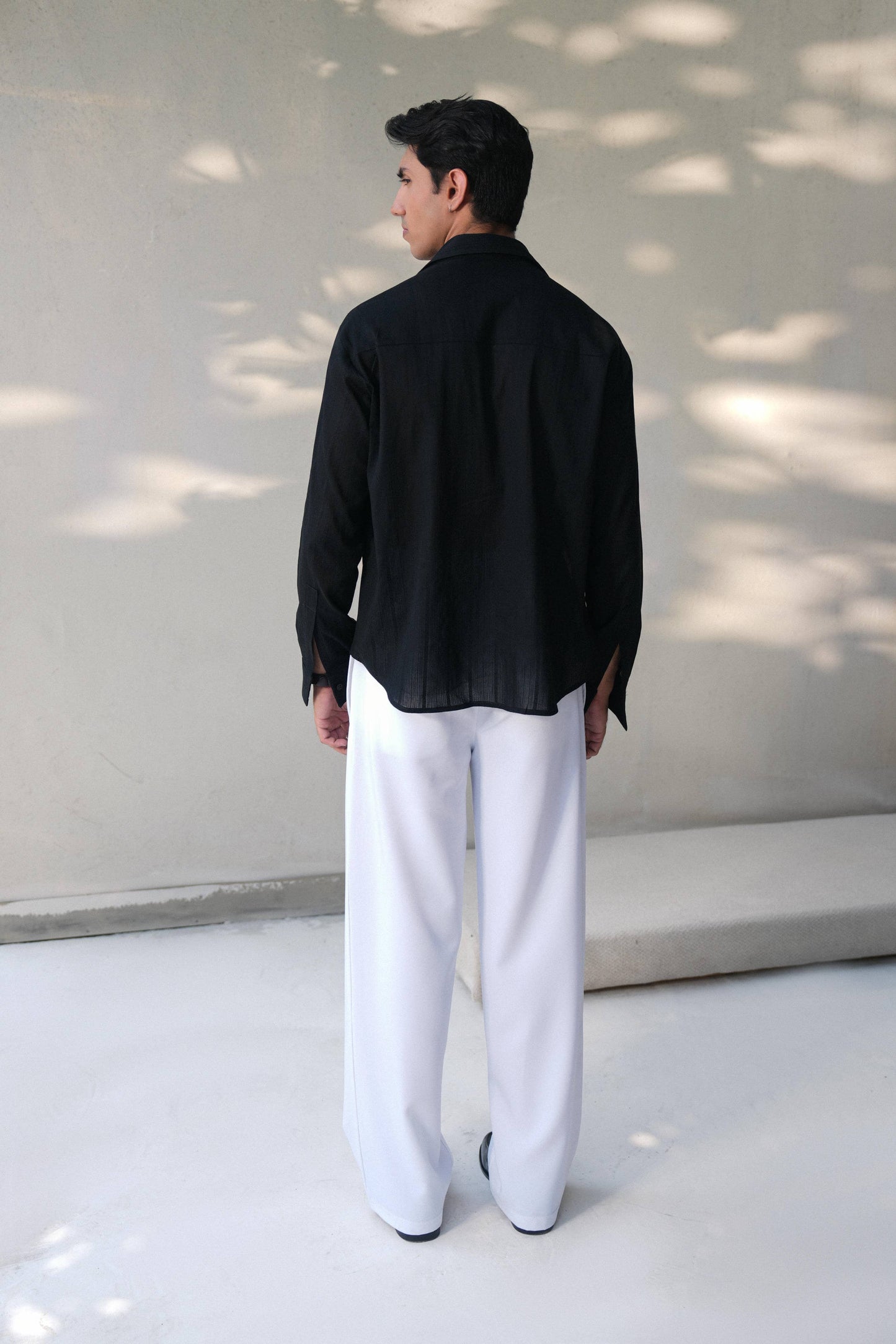 TEXTURED BUTTON DOWN