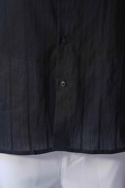 TEXTURED BUTTON DOWN