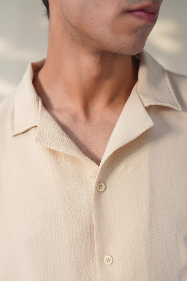 RESORT COLLAR BUTTON DOWN