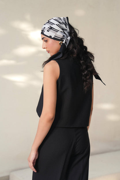 FRONT TIE VEST