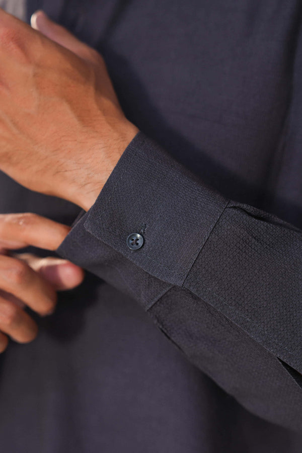 TEXTURED HALF PLACKET SHIRT