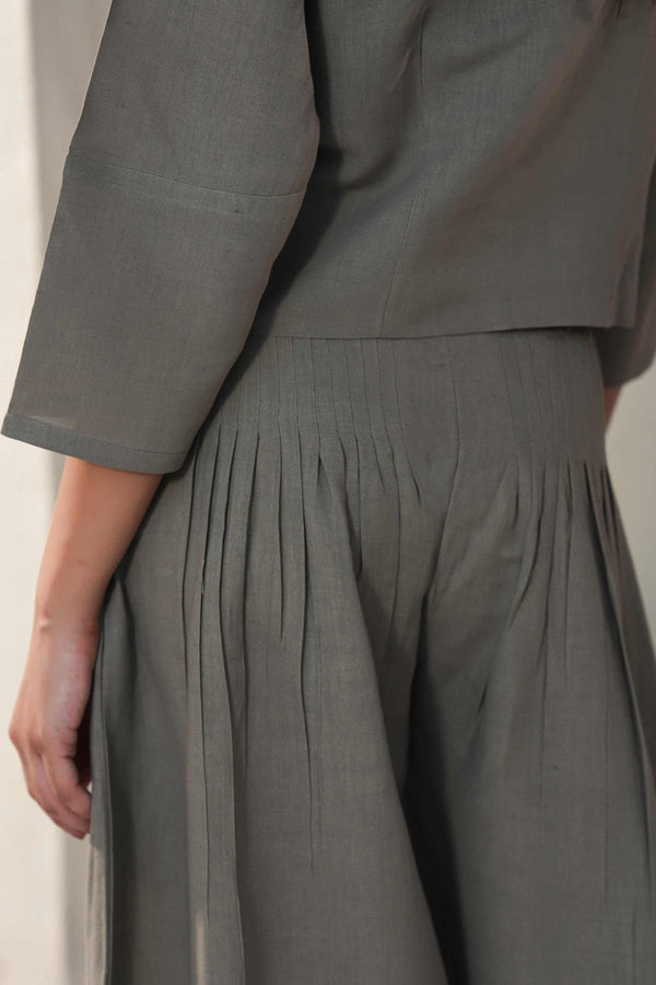 LINEN TUCKED PANTS