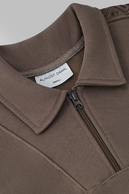 EMBROIDERED SWEATSHIRT