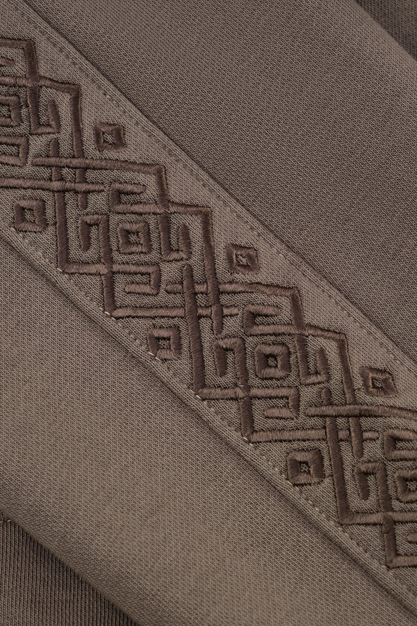 EMBROIDERED SWEATSHIRT