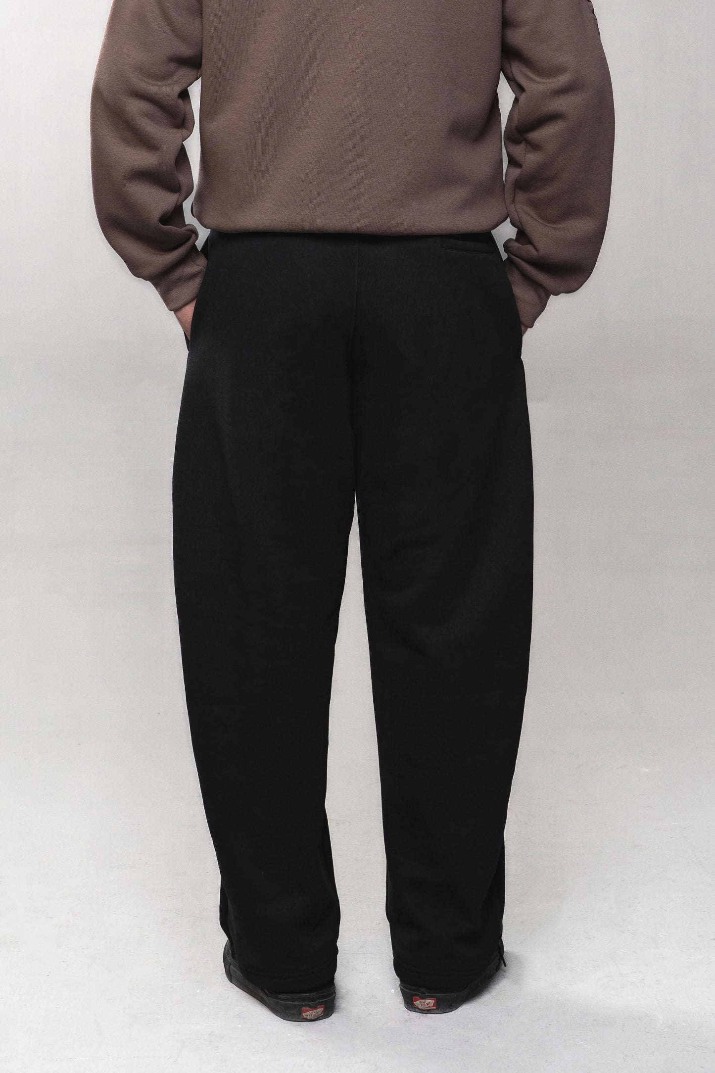 OVERSIZED BARREL TROUSERS